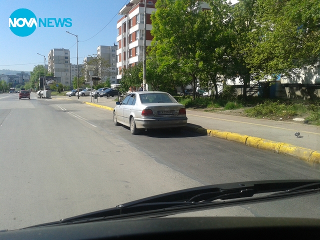 Така се спира на спирка!