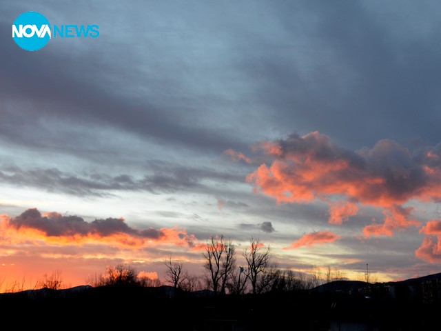 Изгрев над София