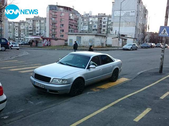 Паркиране на пешеходна пътека