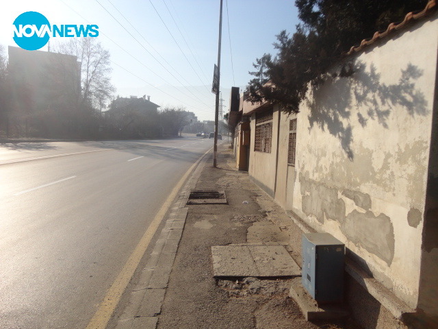 Дупки на тротоара на бул."Симеоновско шосе"