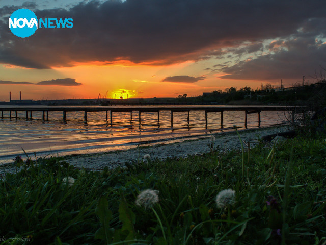 Залез на Варненското езеро