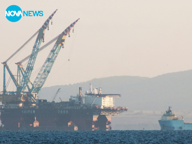 Любопитен кран