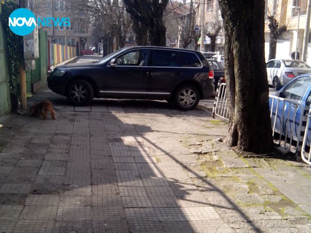 Паркиране пред детска градина