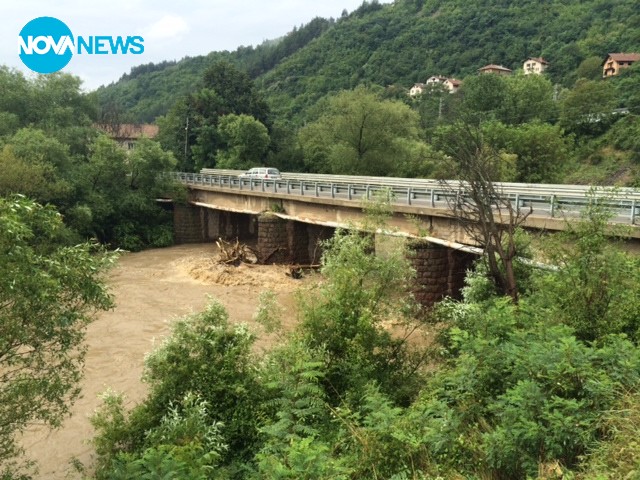 Пътят към Батулия и Реброво
