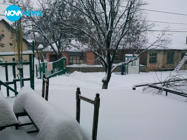 49 см сняг в гр. Средец