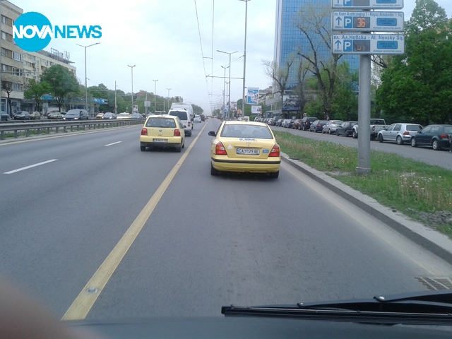 Такси в бус лентата