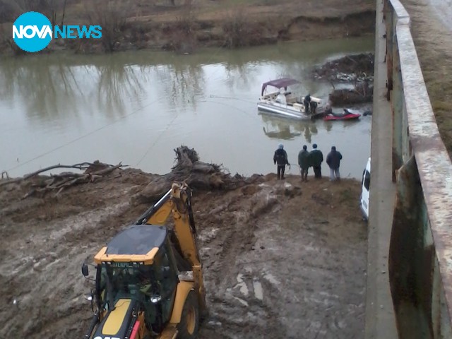 Почистване на реки - благодарност към Нова