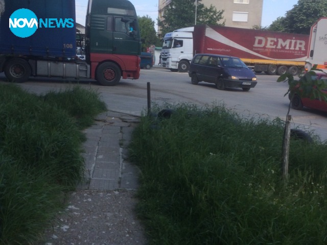 Камиони нарушават ограничителни знаци