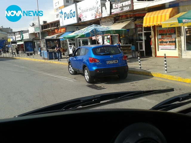 Така се спира на спирка!