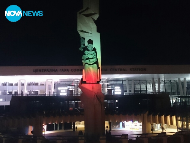 В навечерието на празника