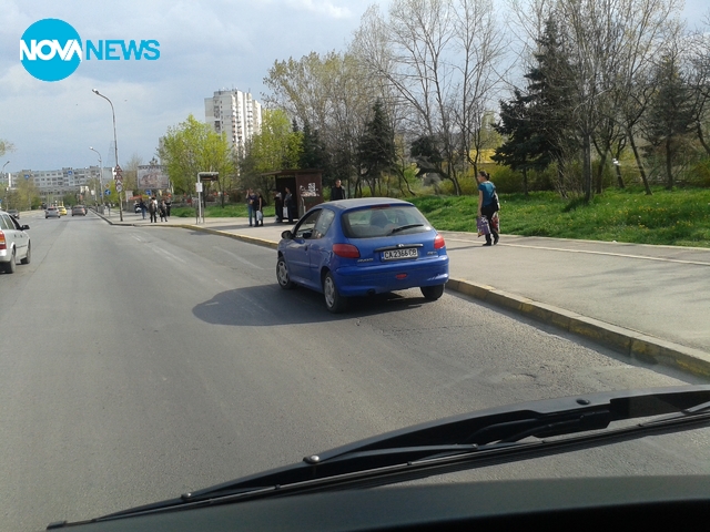 Така се спира на спирка!