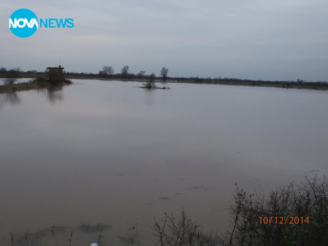 Наводнени ниви в с. Мирово