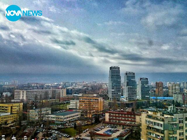 Поглед от 17-тия етаж