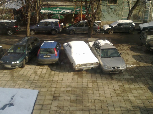 Как се паркира в София?