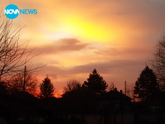 Изгрев над село Динково, Видинско