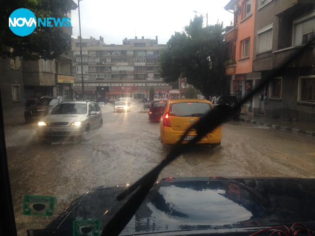Асеновград под вода