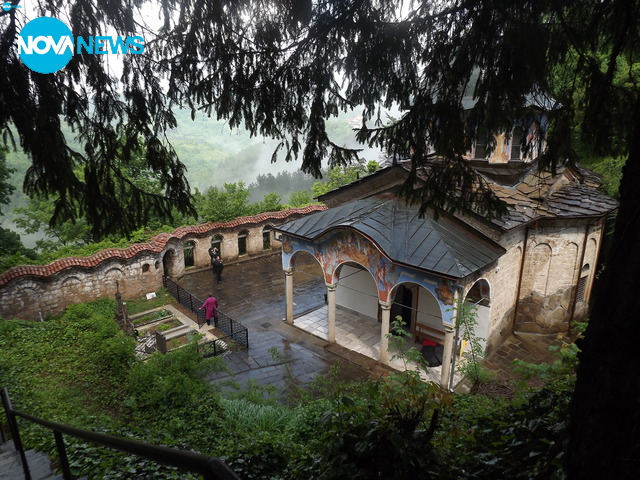 Красотата на Соколски манастир