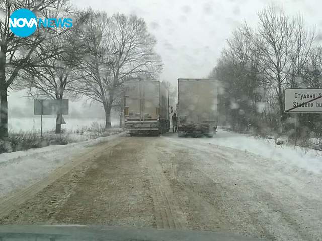 Зимата пак изненада село Студено Буче, Монтанско