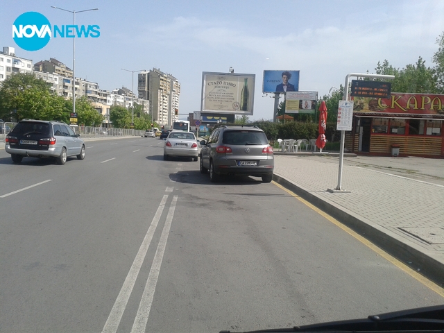 Така се спира на спирка!