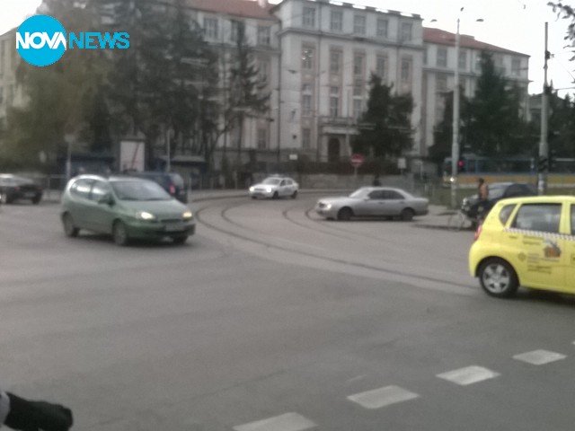 Полицейска кола - трамвай