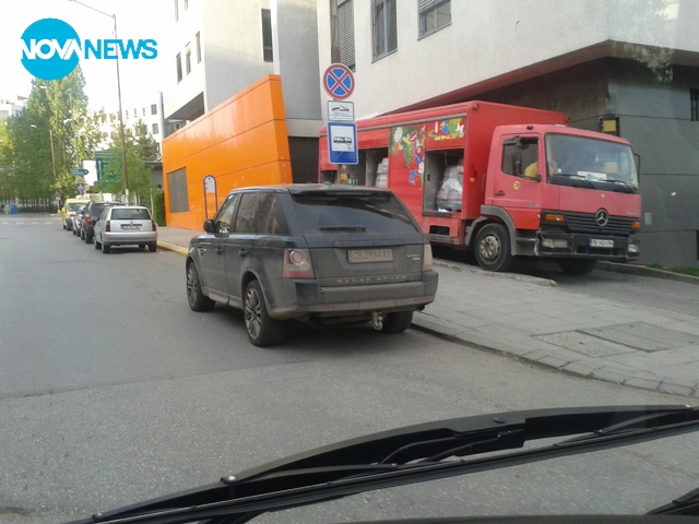 Така се спира на спирка!