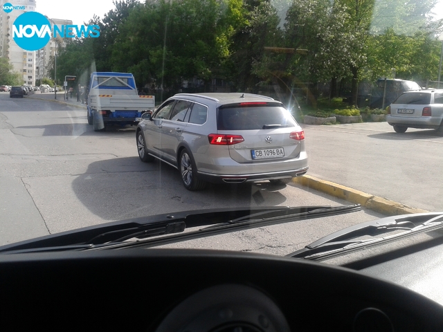 Така се спира на спирка!