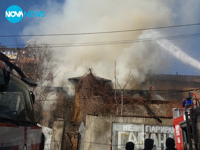 Пожар в центъра на София