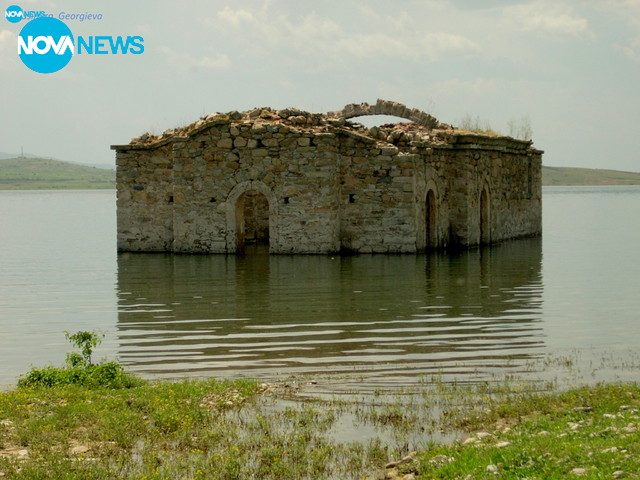 Потопената църква