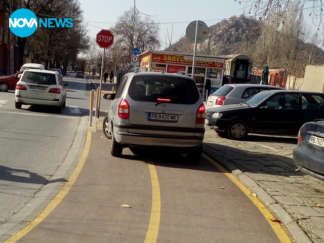 Паркиране на велоалея