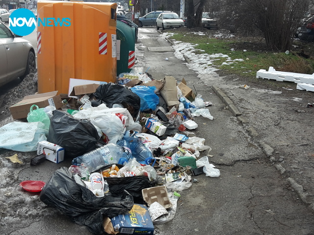 Тротоар или сметище?