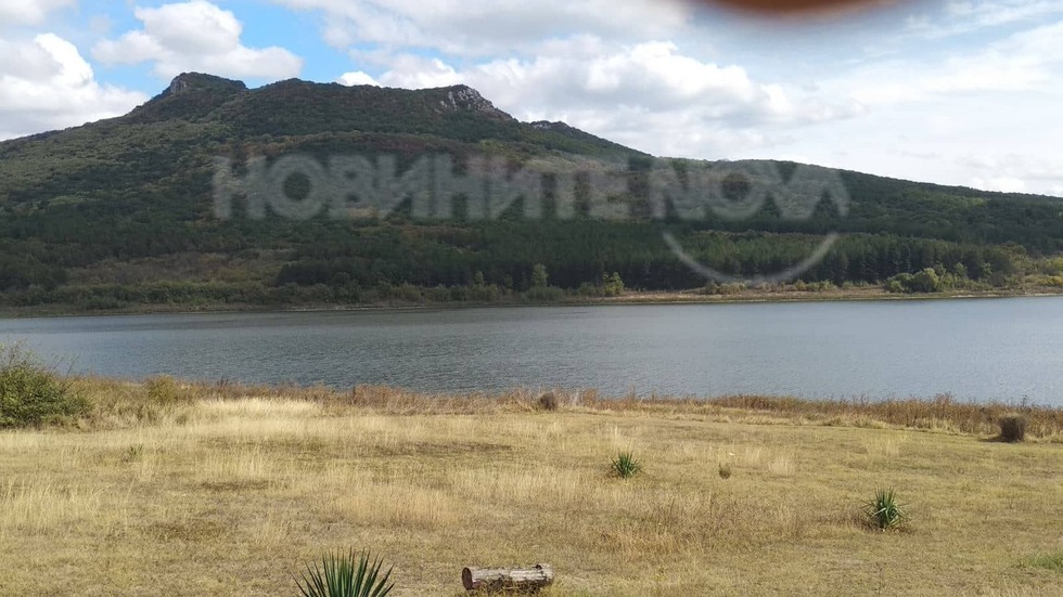 Красива гледка към язовир "Фисека"