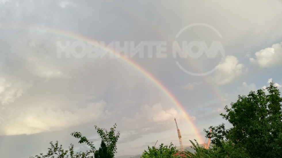 Дъга над с. Езерово - Варненско
