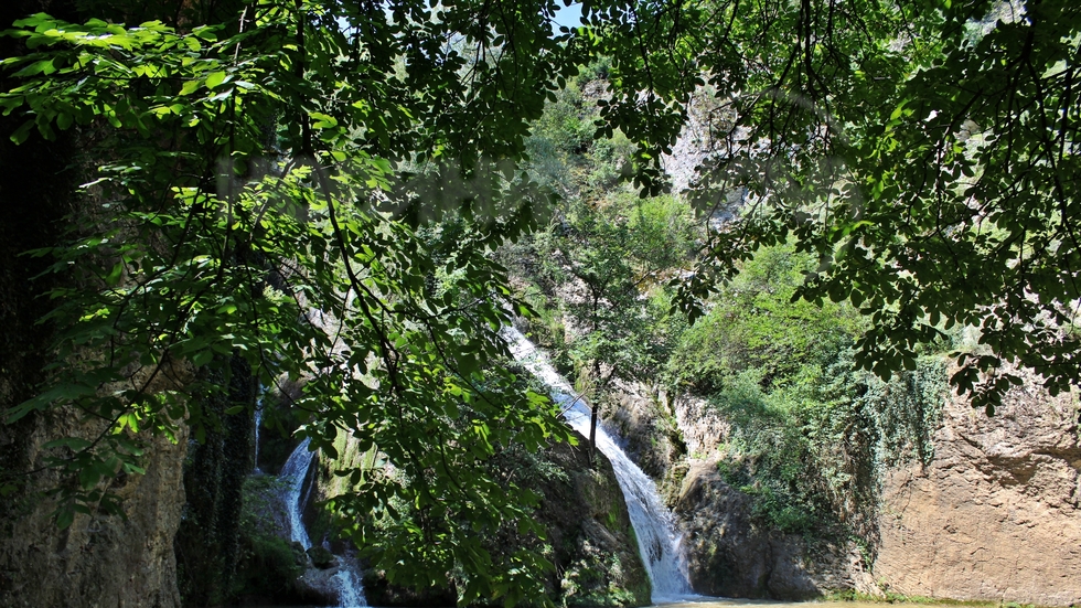 Хотнишки водопад