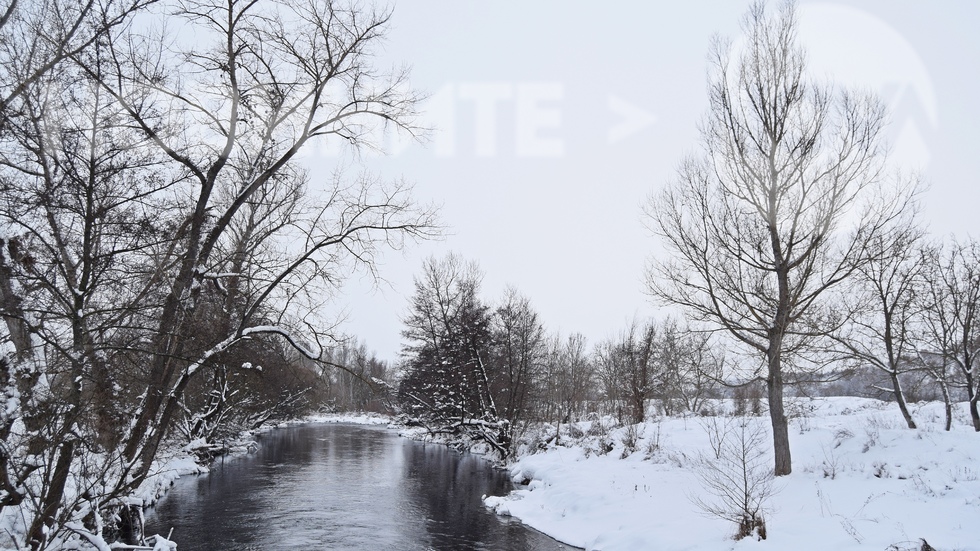 Зимата край река Струма