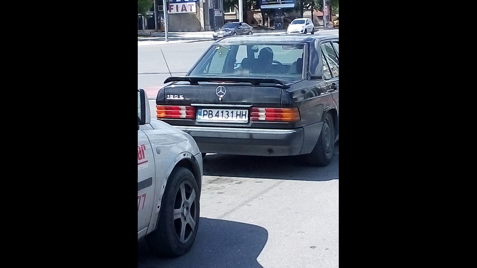 Кола без фарове в Пловдив
