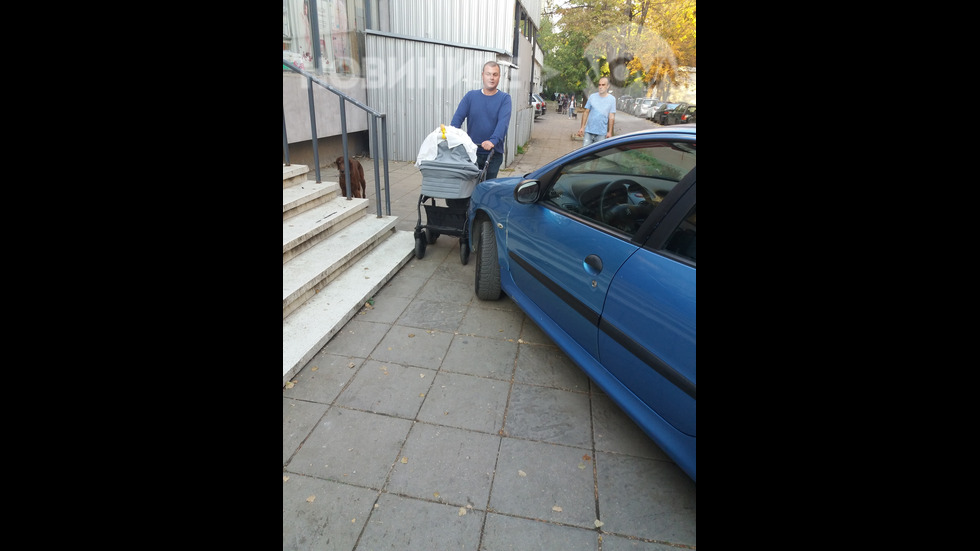Неправилно паркиран автомобил