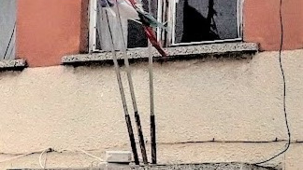 Парцал вместо национален флаг