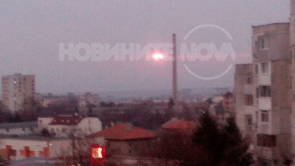 Слънцето погледна в през дупка в облаците тази сутрин!