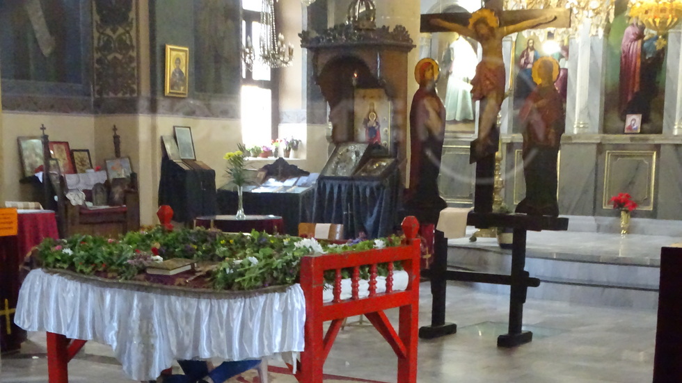 На Разпети петък - в храма!