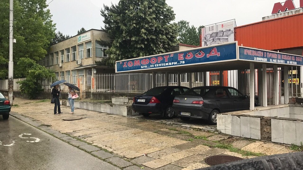 Неправилно паркиране в спирка в гр. Добрич