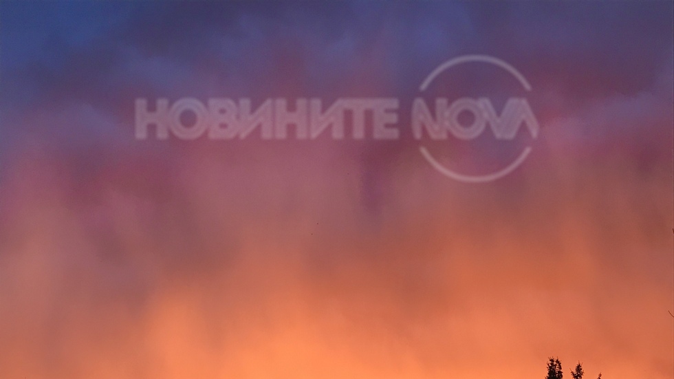 Приказни цветни сияния в утринното небе