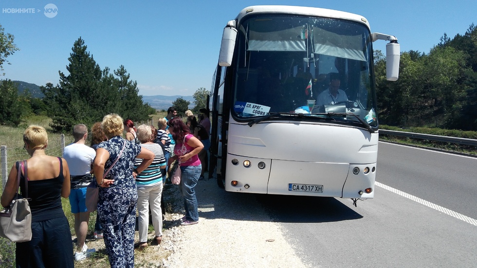 Автобус на "Юнион Ивкони" закъса на "Тракия"