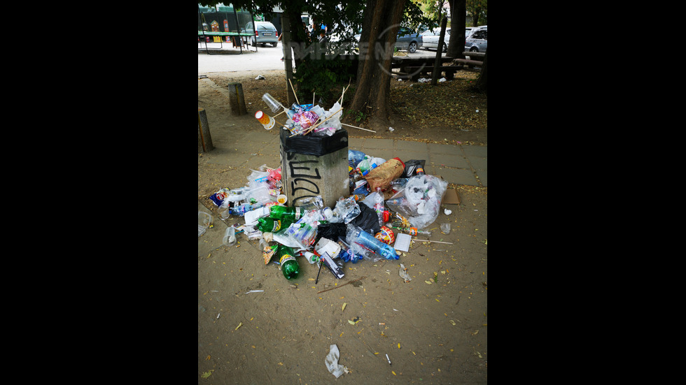 Отпадъци в парк "Овча Купел"