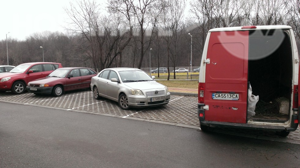 Безсрамно паркиране