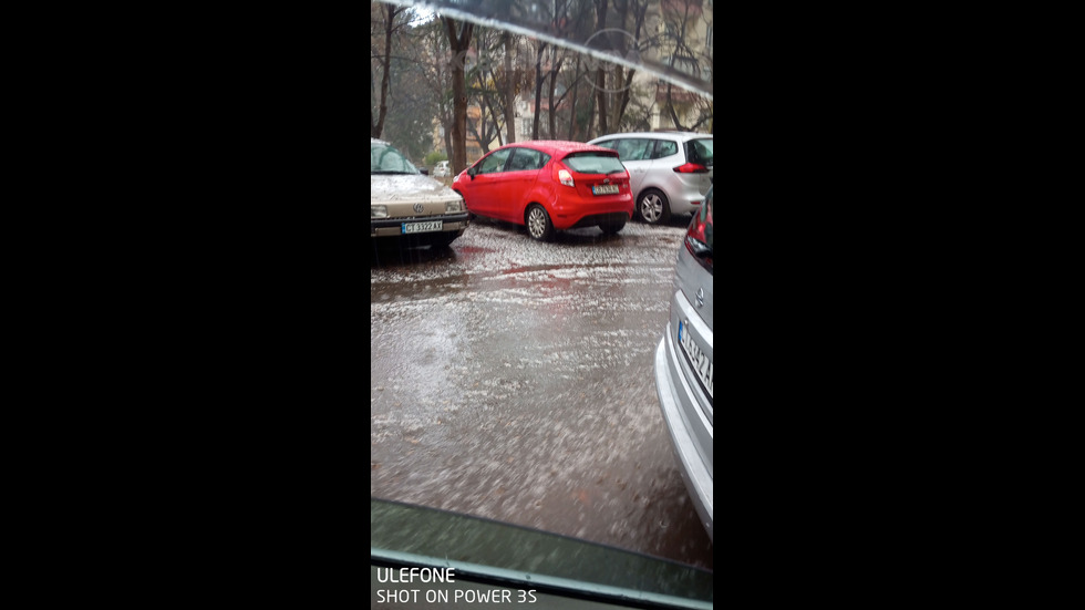 Вместо сняг си имаме градушка в Стара Загора
