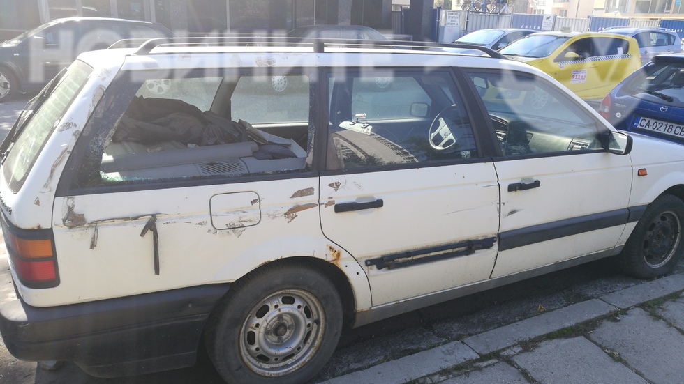 Изоставените автомобили на София