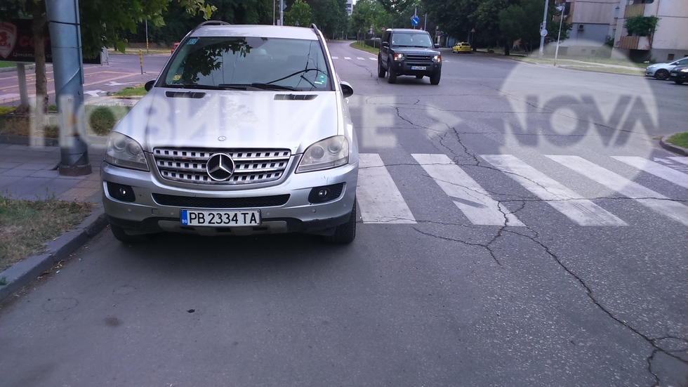 Паркиране на пешеходна пътека в Пловдив