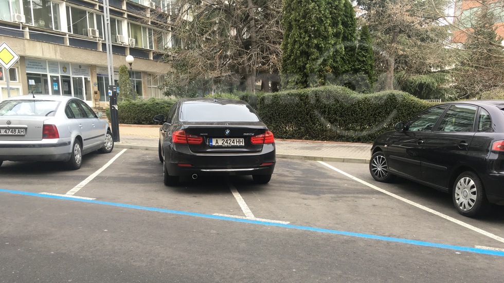 Нагло паркиране в Бургас