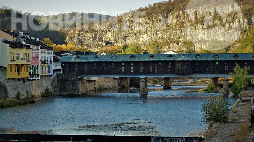 Покритият мост в Ловеч