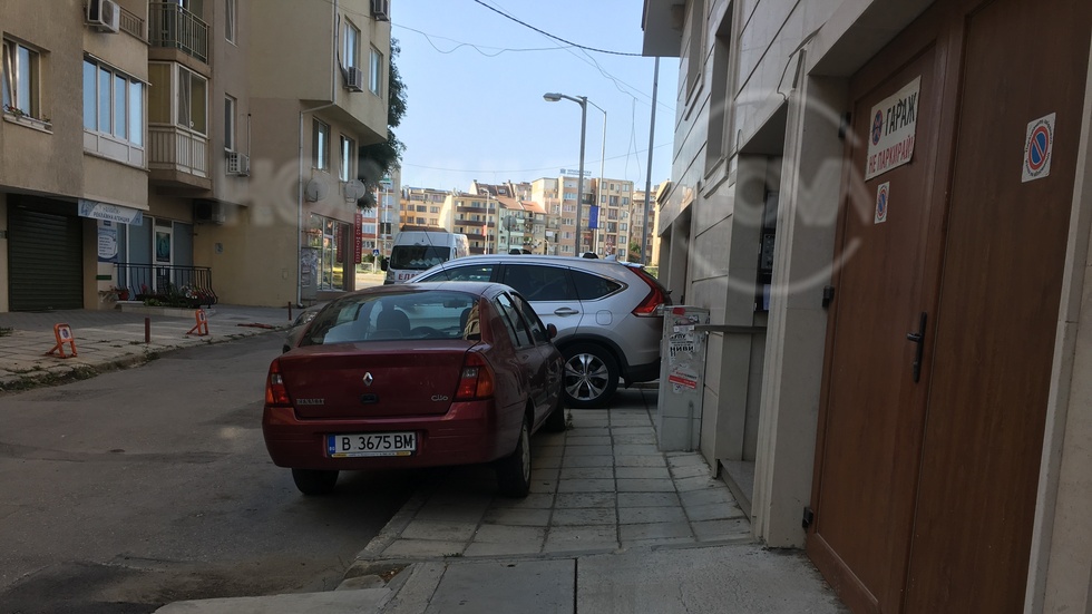 Феноменът "Паркиране по варненски"